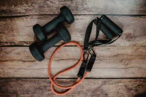 Jak zmniejszyć ryzyko kontuzji podczas treningu: Rozgrzewka i stretching