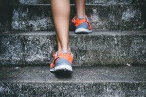 Zasady treningu cardio: Jak zwiększyć wytrzymałość organizmu